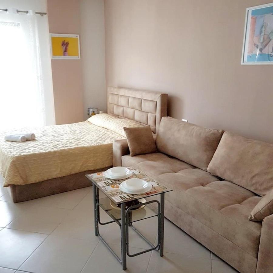 Apartamenti Velvet Shëngjin Kültér fotó